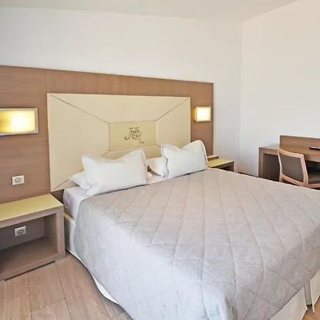 Le Rocher Hotel 3*