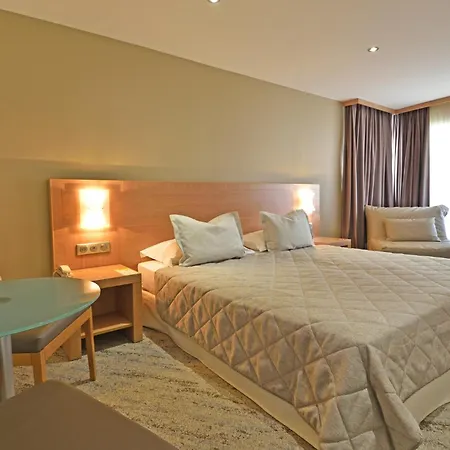 Hotell Le Rocher Calvi (Corsica)