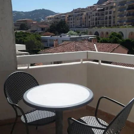 Hotell Le Rocher Calvi (Corsica)