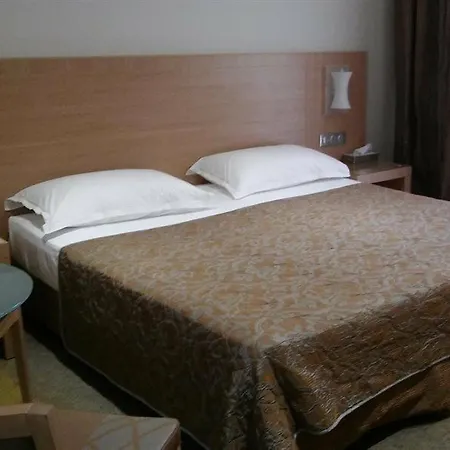 Le Rocher 3* Calvi (Corsica)