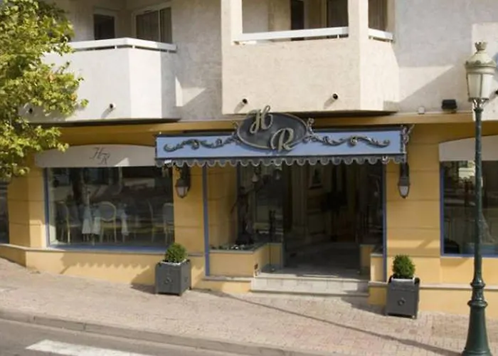 Le Rocher 3*