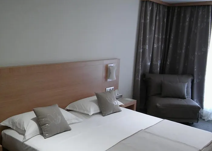 Le Rocher Hotell