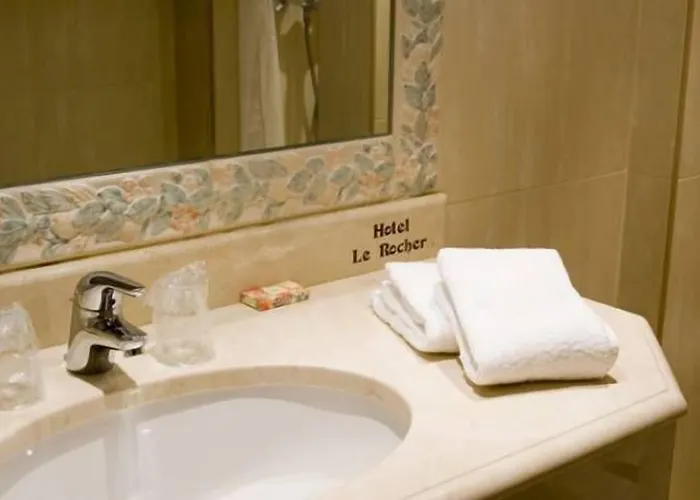 Hotell Le Rocher Calvi (Corsica)