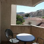 Le Rocher فندق كالفي