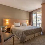Le Rocher 3* كالفي