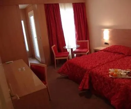Le Rocher Hotel
