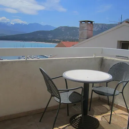 Hotel Le Rocher 3*