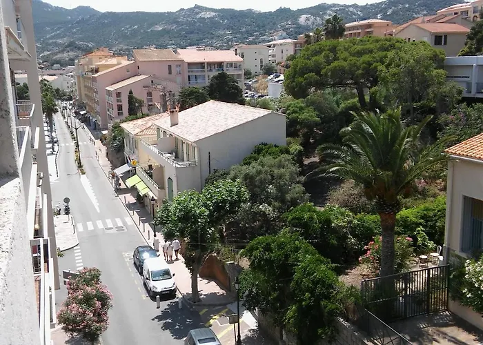 Le Rocher Отель